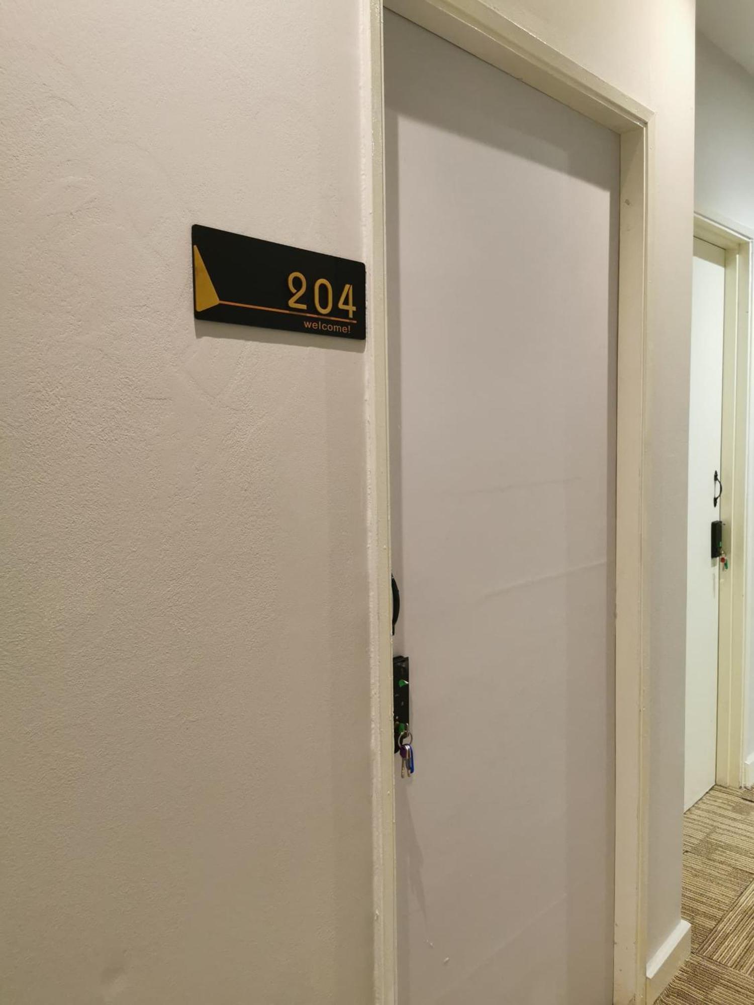 קואלה לומפור Autumn Guesthouse'S Near Jalan Alor Bukit Bintang מראה חיצוני תמונה