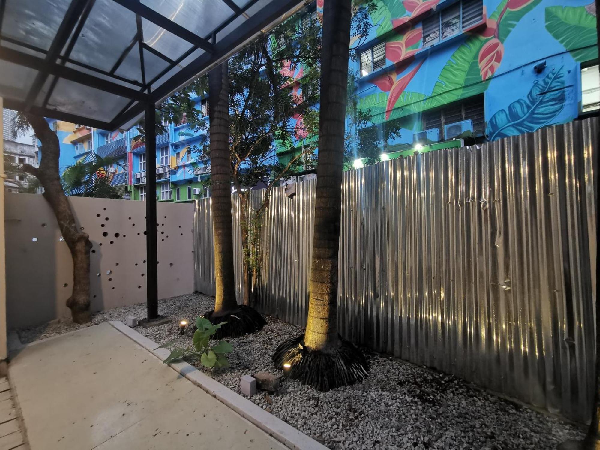 קואלה לומפור Autumn Guesthouse'S Near Jalan Alor Bukit Bintang מראה חיצוני תמונה